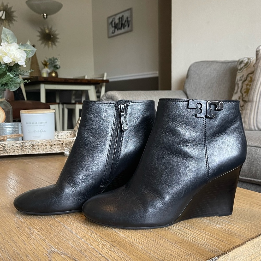 Tory Burch Black Leather Wedge Booties Size 9.5